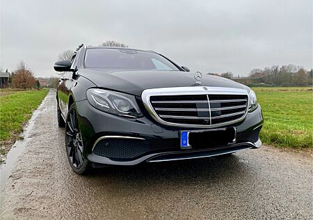 Mercedes-Benz E 220 E220dExcl,Business,Pano,Burm,Leder,viele Extras