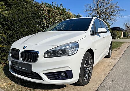 BMW 2er 220i Gran Tourer Sport Line "7 Sitze"