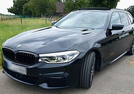 BMW 530d Touring !!! ACC AHK PANO STHZ 360° !!!