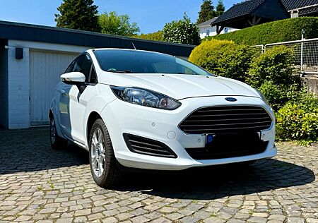 Ford Fiesta 1,0 EcoBoost 100PS / Sitzheizung