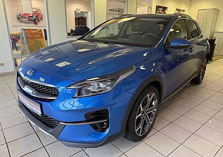 Kia XCeed 1.5 TGDI Mild Hybrid Spirit / WENIG KM/LED