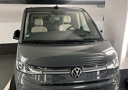 VW T7 Multivan Volkswagen 2.0 TSI OPF DSG Style Style