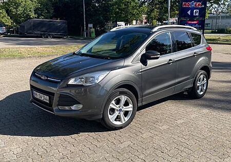 Ford Kuga 2,0 TDCi 4x2 110kW Titanium Titanium