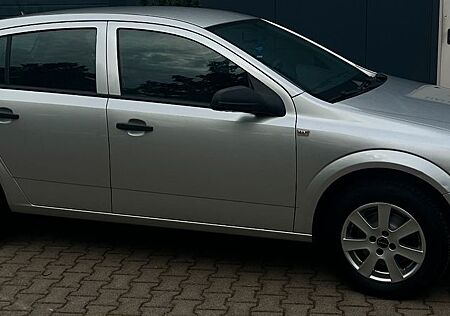 Opel Astra 1.4 Twinport ecoFLEX Edition