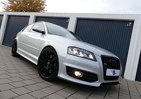 Audi S3 2.0 TFSI quattro *EINZELSTÜCK/Navi/Bi-Xenon*