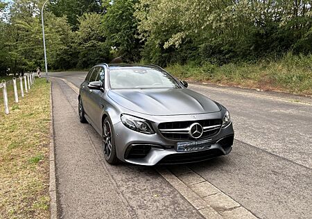 Mercedes-Benz E 63 AMG Mercedes-AMG E 63 S 4MATIC+ T Autom...