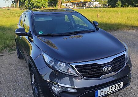 Kia Sportage 1.7CRDi SPIRIT, 1. HAND, NAVI/KAMERA, GEPFLEGT