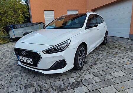 Hyundai i30 gebraucht kaufen Hyundai i30 1.4 T-GDI YES! + DCT YES!