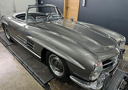 Mercedes-Benz 300 SL Frame off Atemberaubend in Anthrazit