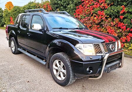 Nissan Navara gebraucht kaufen Nissan Navara Pickup Double Cab D40 4X4 AHK Automatik Navi TÜV