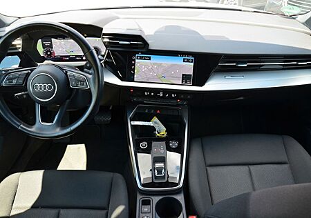 Audi A3 Lim.*1.Hand*30 TFSI*MildHybrid*S-tron.*Autom.