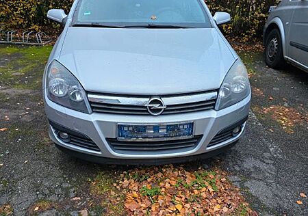 Opel Astra 1.6 Twinport 77kW -