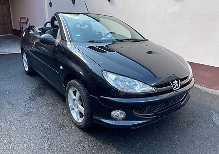 Peugeot 206 CC Filou 110 Ein Sauberes Fahrzeug.....