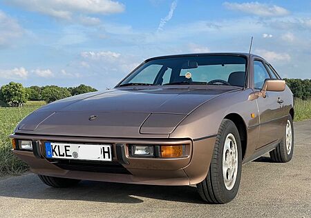 Porsche 924 924S