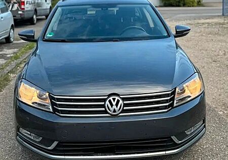 VW Passat Volkswagen 1.6 TDI Comfortline BlueMotion Tech C...