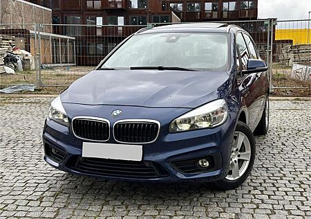 BMW 220 Active Tourer i Advantage PANO AMBIENTE SzH