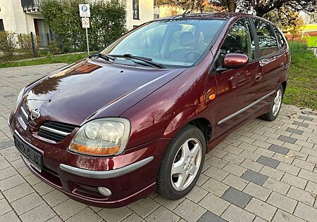 Nissan Almera Tino 1,8 I -