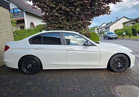 BMW 320d EfficientDynamics Ed Sport Line Sport Line