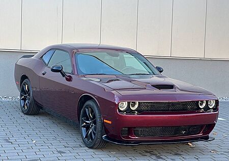 Dodge Challenger 5.7 V8 R/T RWD. 3.99% Finanzierung