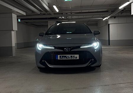 Toyota Corolla 2,0 Hybrid Sport