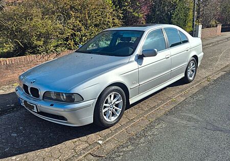 BMW 520i , Xenon, AHK, GSSD, Klima