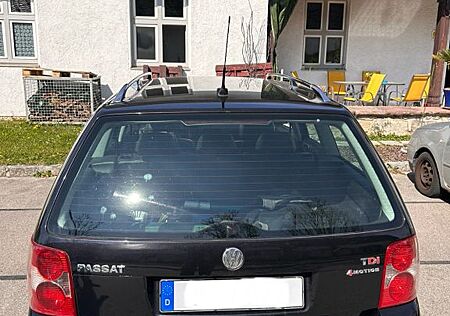 VW Passat Variant Volkswagen 1.9TDI 96kW 4motion Highline ...