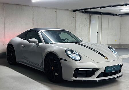 Porsche 992 4S Targa Vollausstattung