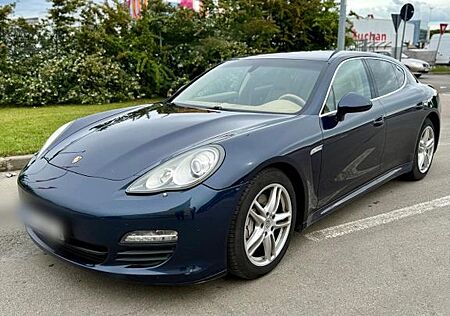 Porsche Panamera 4S S