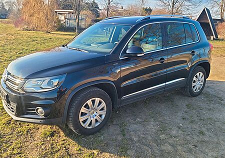VW Tiguan Volkswagen 2.0 TDI SCR 4MOT BMT LOUNGE