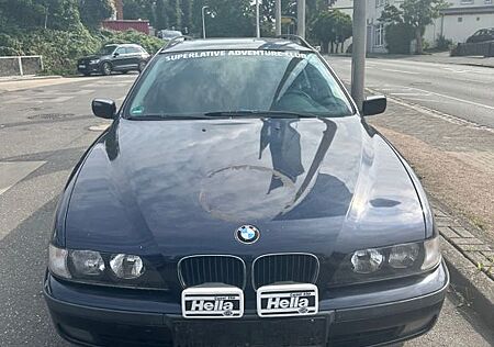 BMW 523i Auto touring