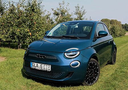 Fiat 500E 3+1 Icon, große Batterie , Top Zustand !!!