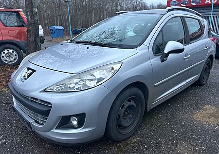 Peugeot 207 SW Family 95 VTi ,Panoramadach.
