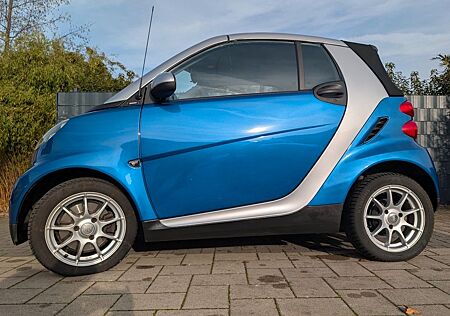 Smart ForTwo cabrio 1.0 52kW mhd (Apple Carplay)