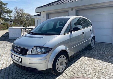 Audi A2 1.4TDI aus 2005 mit 90 Ps einer der letzten !