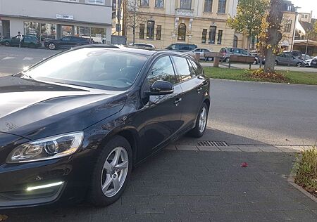 Volvo V60 Kombi Kinetic