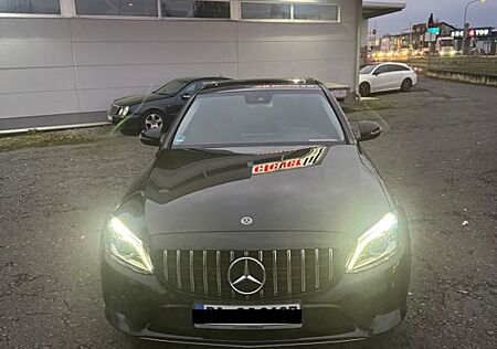 Mercedes-Benz C 180 Autom. - AMG Facelift