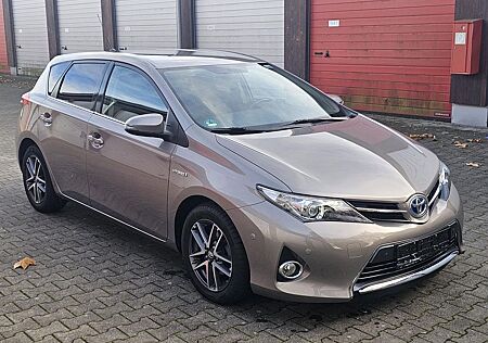 Toyota Auris Hybrid Edition/1.Hand/ Kamera/PDC/SHZ 7...