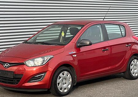Hyundai i20 / TÜV NEU/ 1.1 CRDI BLUE TREND
