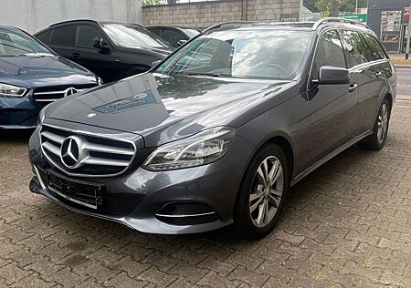 Mercedes-Benz E 200 CGI T-Modell BlueEfficiency Avantgarde
