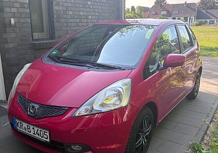 Honda Jazz (Allwetterreifen, technisch top)