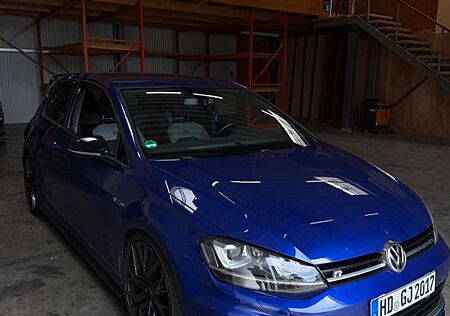 VW Golf Volkswagen 2.0 TSI DSG 4MOTION BMT R R