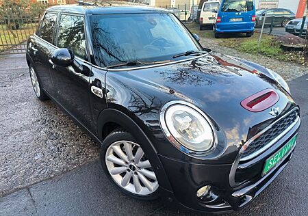 Mini Cooper S -Xenon-Pano-Harmann Kardon