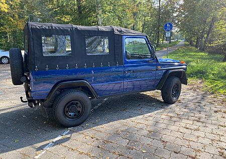 Mercedes-Benz G 230