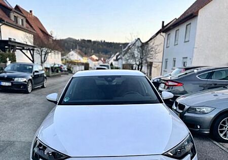 Audi A3 40 TFSI e S tronic S line Sportback S line