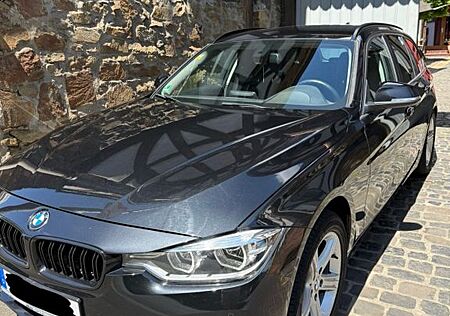 BMW 320d Touring Advantage Advantage