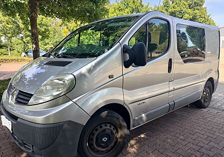 Renault Trafic // Camper mit Wohnmobilzulassung
