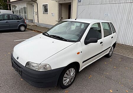Fiat Punto gebraucht kaufen Fiat Punto 1.2 Benzin 60Ps ( Tüv 11.2026 / AHK )