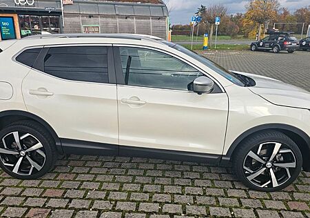 Nissan Qashqai 1.7 dCi Xtronic 4x4 LED XENON PANORAMA