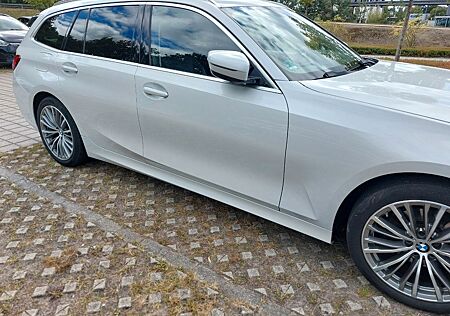 BMW 320d Touring Sport Line Automatik Sport Line