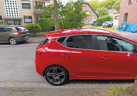 Kia Cee'd / Ceed 1.6 T-GDI GT-Track GT-Track
